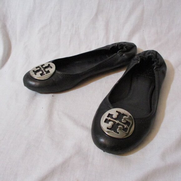 Womens TORY BURCH REVA Leather Ballet Flats Slip On Shoes 7.5 BLACK Signature - Picture 1 of 8